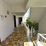 Tropicana Hotel *